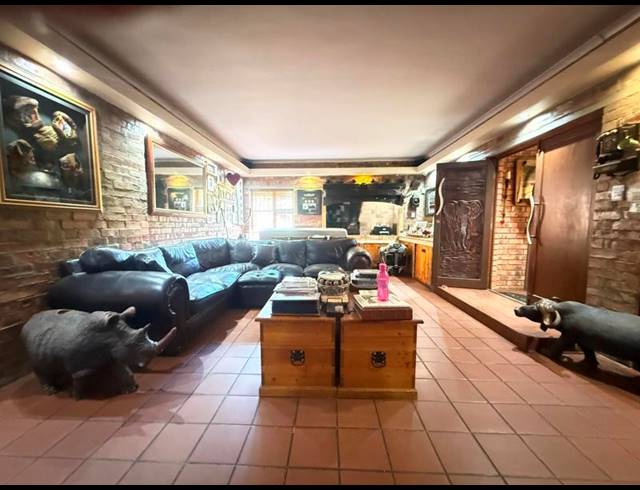 2 BEDROOM HOUSE FOR SALE IN DIE WINGERD